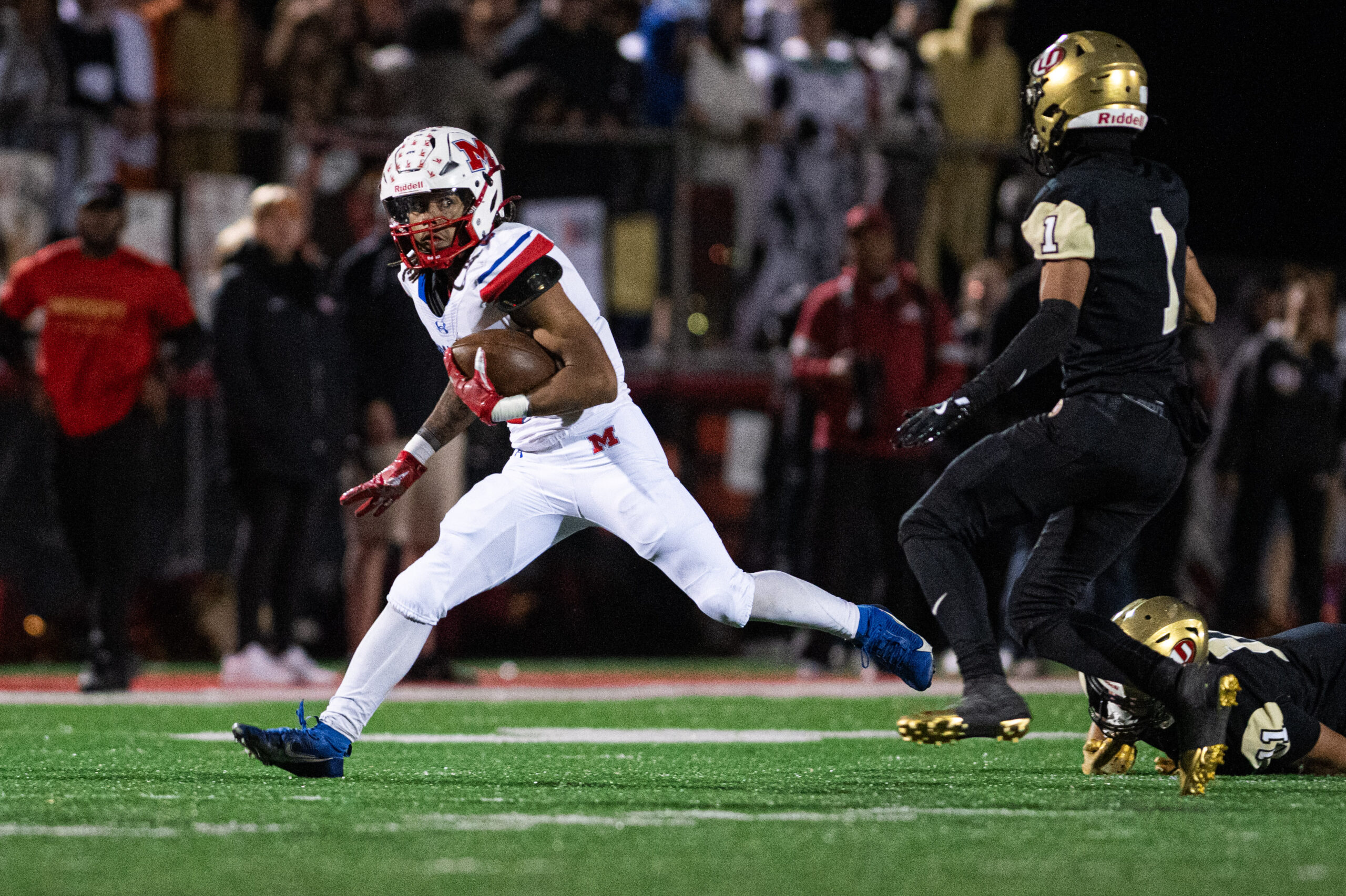 Morgantown High earns shutout victory over University in 2025 Mohawk Bowl, 21-0